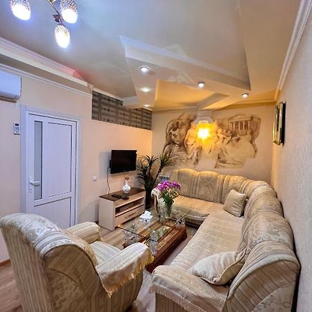 Apartment In The Centre Of Yerevan For Rent Exterior photo